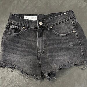 Zara Girls Sz 11-12 Black Frayed Denim Cutoff Shorts
